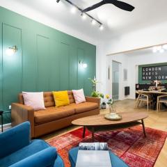 All around the world 4BR Apartment - City Center