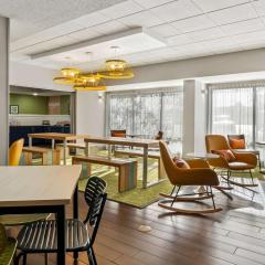 Spark By Hilton Stevensville
