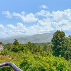 Indoor and Outdoor Pool Access! Condo 3 Mi to GSMNP