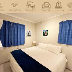 Luminous Green Point Room walking distance to V&A Waterfront