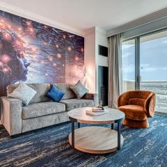 Élevé at The Signature BALCONY SPHERE VIEW