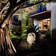 LAGUNA PARADISE - Island house with private beach & pontoon on lagoon - 4 bedrooms