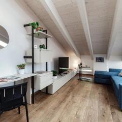 Amazing Attic on Lake Como Harbour