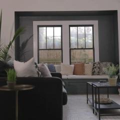 Clinton Street House: Your Lafayette Home Base