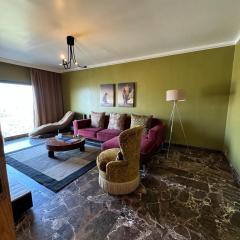 2BR Nile-View Apartment in Maadi with Stunning Views