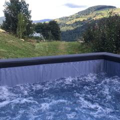 Grande maison à à Bresse avec jacuzzi cheminée et jardin Idéal pour les familles et amis