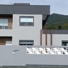 Casa de praia / campo próximo Balneário dos Açores