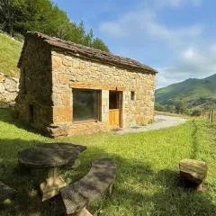 Cabaña Pasiega Lo Bartulo