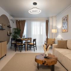 Central Spacious Apartment 306