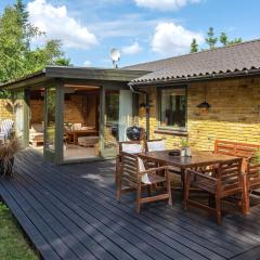 Bright Cottage with Garden Terrace-By Traum