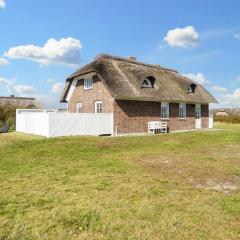 9 person holiday home in Harboøre-By Traum