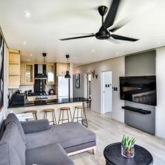 Beachfront accommodation - Families only