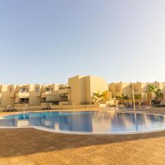 2 bed house near the beach with swimming pools