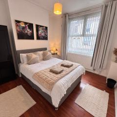 Room 1 Shared House 10 min from Center