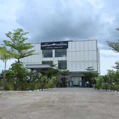 Hotel Rajmahal Boarding And Lodging