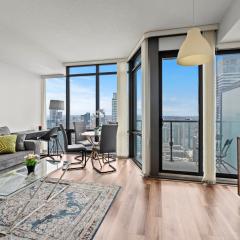 Attractive 1 Bedroom High Floor with Skyline View