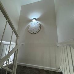 4BR Luxury, Walk to Old Town, Arcade, Pool, 12 Guests