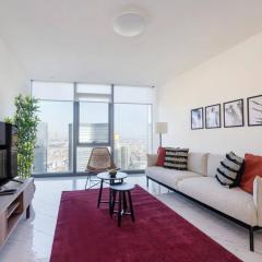 Gorgeous Corner Deluxe 1BD CondoPoolViews! #133