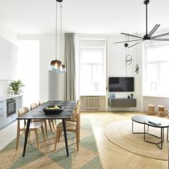 Artistic HoMes in the Heart of Budapest