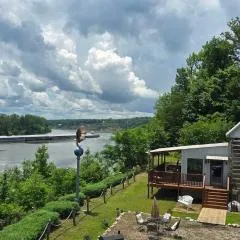 Eagle's Bluff Cabin