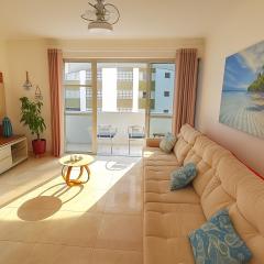 Ap Moderno - Praia das Pitangueiras - Beach Host