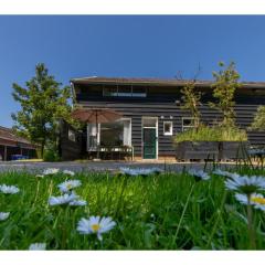 Cozy 4-Person Stay at Rustenpolder