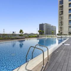 Special Offer Studio in Azizi with Pool and Gym Access