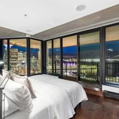 3-Level Modern Luxury Sub-Penhouse, Best Ocean & City Views - Prime Downtown Location
