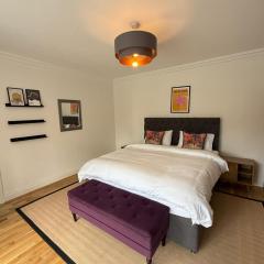 Spacious 6 Bedroom house, Luton