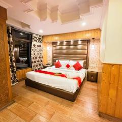 Lords Grey near Mall Road