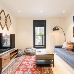 New! Central 2BR Flat with Balcony in Whitechapel