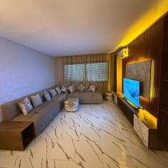 Superbe Modern Studio Casa City Center