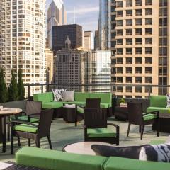 The Royal Sonesta Chicago River North