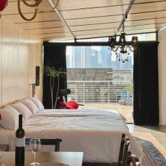 홍대 !!주차가능한!! 한강이 보이는 대형루프탑보유