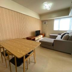 Prime Location BGC Condo, Turf