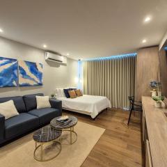 Moderna suite con balcón a pasos de la playa