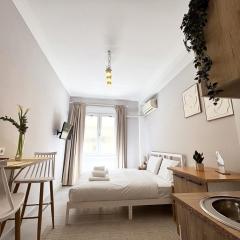 Heart of Syntagma Rooms -2min from the square center-