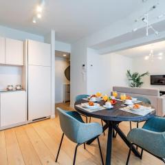 Luxurious 2-BR flat Near NATO & EU