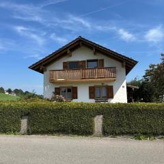 Freistehendes Haus - Garten - Netflix - Stellplatz - 30 Minuten zum Chiemsee