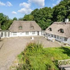 Beautiful Home In Juelsminde With Sauna