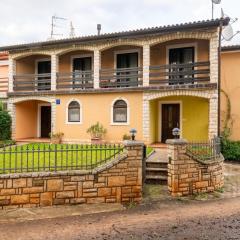 Spacious Holiday Home in Verteneglio