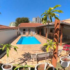 Casa com área de lazer completa