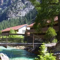 Hot Springs Inn