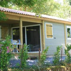Chalet 5 pers avec terrasse à Ribes - API-1-52-661