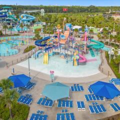 Luxury 3BR Condo Near Disney with Pool