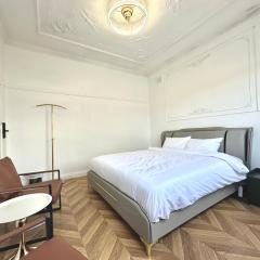 Modern Vintage King and Single Rooms