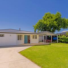 Gone Coastal - Whangamata Holiday House