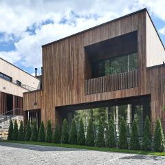 Chalet Velvet by Fomich