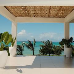 Villa Kweli - Private Ocean Front Villa