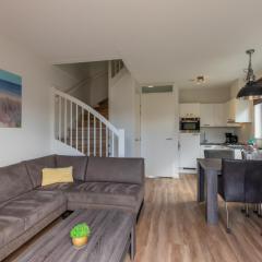 Vakantiehuis Zoutelande met grote tuin dichtbij strand